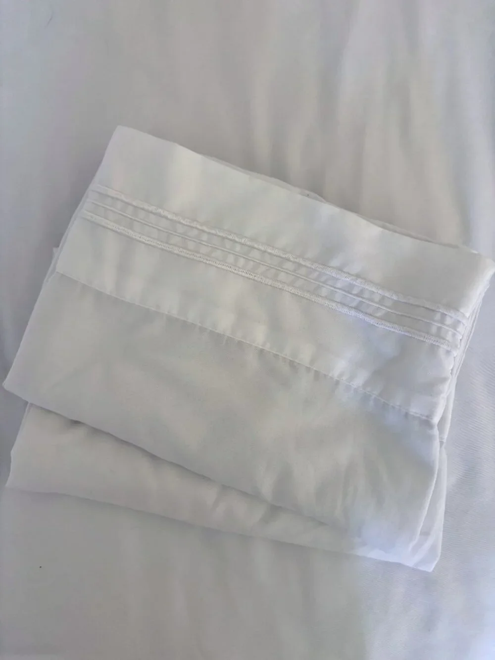 Pair of White Hypoallergenic Microfiber Pillowcases